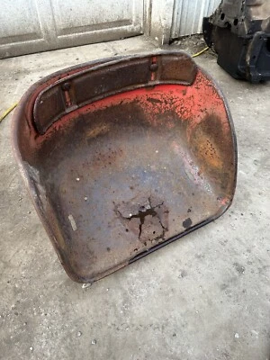 Etiqueta de montaje de 35 asientos Massey Ferguson #3500 Foto 1 de 4