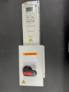 1.5HP ABB ACH550 Series HVAC Variable Frequency Drive ACH550PCR-06A6-2 - Picture 1 of 3