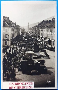 CPA De St Dié Rue Thiers un jour de Marché  Non écrite  ..VOSGES  N°740/33 - Imagen 1 de 2