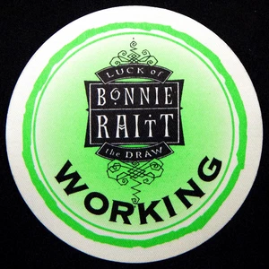 BONNIE RAITT BACKSTAGE PASS LUCK OF THE DRAW TOUR WORKING GREEN UNUSED 1991 - Picture 1 of 2