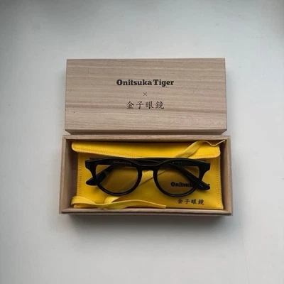 Onitsuka Tiger x Kaneko Optical collaboration sunglasses - Image 1 of 4