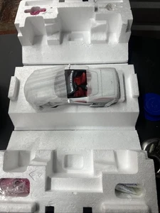 Franklin Mint 2004 Corvette Indy 500 Pace Car 50th Anniversary Limited To 5000 - Picture 1 of 6