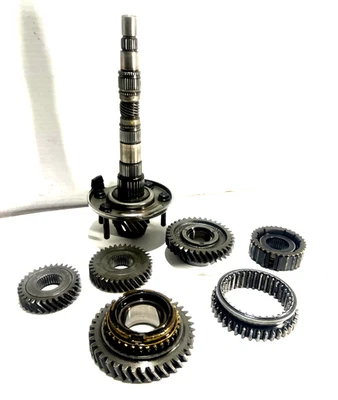 VW MANUAL TRANSMISSION 020/DFQ (MK3 2.0L) MAIN SHAFT MAIN GEARS ASSEMBLY USED - Image 1 of 4