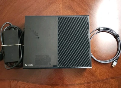 Consola Microsoft Xbox One 500GB - Negra - Modelo 1540 - Probada - Con Cables Foto 1 de 4