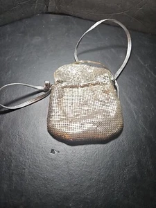 Vintage 60’s 70’s GLOMESH BAG - Crossbody GOLD METAL Purse - Picture 1 of 4