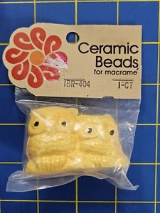 Nuevo de Lote Antiguo Búho Amarillo Búho Cerámica Macramé Artesanal Cuentas 2.25" x 1.5" x 1.25" - Imagen 1 de 5