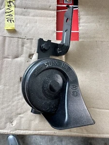 NUEVO OEM GENUINO 2013-2017 HYUNDIA ELENTRA GT CONJUNTO DE BOCINA DE PASO BAJO 96610 A5100 - Imagen 1 de 4