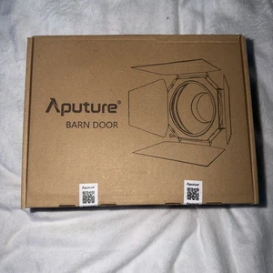 Aputure F10 Barn Doors - Picture 1 of 3