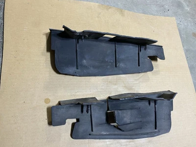 1997-1998 Jeep Wrangler TJ Grille Condenser SEAL Windage Rubber OEM - Image 1 of 4