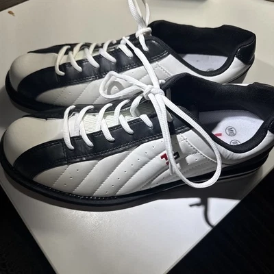 3G Kicks Bowling Shoes Size Men's 10 Woman's 12 White/black Very Nice Cpix - Image 1 of 4