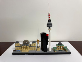 LEGO ARCHITECTURE: Berlin (21027) with Manual