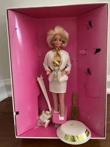 Barbie "City Style" Puppe 12 Zoll  - Bild 1 von 3