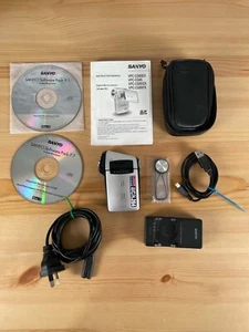 Sanyo Xacti VPC-CG65 Digital Movie Camera Handheld Video Camera 6 MP Silver (2) - Picture 1 of 11
