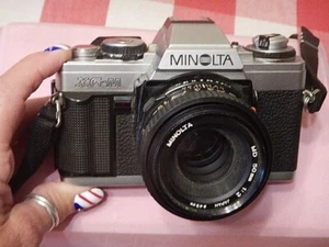 MINOLTA XG-M fotocamera reflex pellicola 35 mm con obiettivo MD 50 mm - Foto 1 di 2