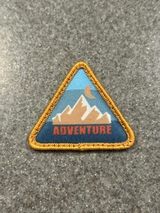 Abenteuer Dreieck Logo Patch Print mit gesticktem Rand 1 3/4" Berg Mond - Bild 1 von 3