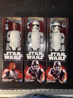 Figuras de acción STAR WARS - 2-Darth Vader y First Order Stormtrooper/1-FINN - 12" Foto 1 de 4