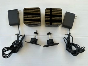 Coppia stazioni base HTC Vive VR 1.0 con adattatori di alimentazione e supporti - Foto 1 di 11