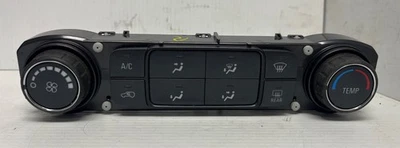 Chevrolet Silverado 1500 2017 unidad de control de calefacción de aire acondicionado identificación 84164472 OEM LKQ Foto 1 de 4