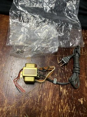 Transformador de tocadiscos estéreo de seguimiento lineal Sony 1-447-151-11 / PS-LX55 II - OEM Foto 1 de 4