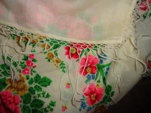 Vintage Floral Piano shawl 58" x 58" Table Cloth Fringe Ukrainian wool fabric - Picture 1 of 4