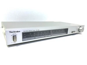 Technics ST-Z25 FM Stereo Analog Tuner Vintage 1982 Refurbished Like New - Picture 1 of 6