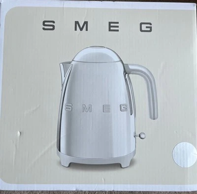 SMEG 50's Retro Style Electric Kettle - SILVER/CHROMe—KLF03SUSS  MODEL - Image 1 of 3