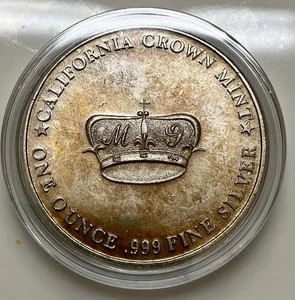 C.C.M. High Relief Trade Unit - 1 Troy Oz 999 Silver Toner In Capsule - Picture 1 of 3