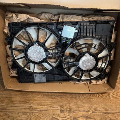  New Mopar 52014621AG Radiator Cooling Fan 2018-2023 Jeep Cherokee 2.0L 2.4L 3.2 - Image 1 of 4