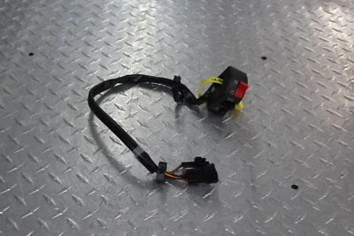 2008 KAWASAKI NINJA ZX6R ZX600P CLIPE DIREITO NA ALÇA KILL OFF INTERRUPTOR DE PARTIDA - Imagem 1 de 4