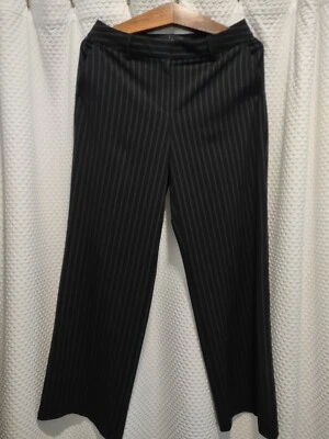 Pantalones de vestir Moda International Victoria's Secret Carmen Fit negros a rayas 10S Foto 1 de 4