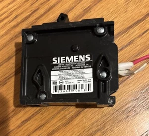 Siemens Q115 Circuit Breaker, 240 V - Black - Picture 1 of 3