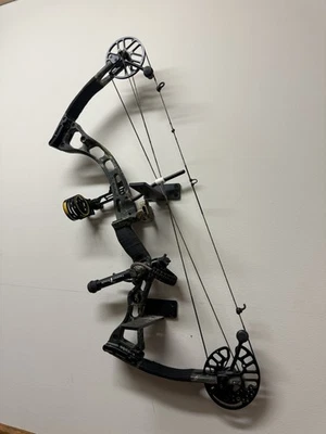 Arco compuesto Browning Illusion, cuerdas nuevas, vista nueva, Trade Me A Matthew’s. Foto 1 de 4