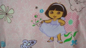 DORA THE EXPLORER SCRUB TOP 2XL NICKELODEON CARTOON SPANISH LEARN CUTE CHILDREN - Picture 1 of 12