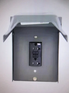 Midwest Electric Products 20 Amp Hinterhof Steckdose mit GFI-Buchse - Bild 1 von 7