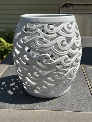 Candelabro PartyLite Waves blanco huracán 8,5" P91777H Foto 1 de 4