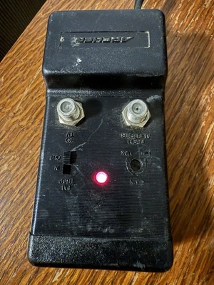 Archer 15-1108 UHF/VHF/FM Coaxial Signal Amplifier TV Booster Vintage - Image 1 of 3