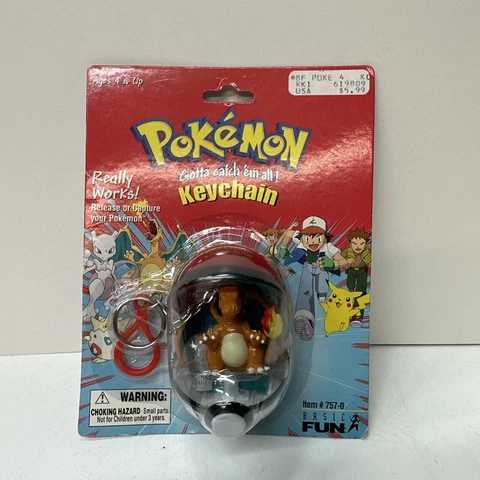 New Sealed Vintage 2000 Nintendo PokeBall Pokemon Charizard Keychain figure Cover