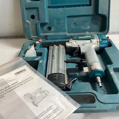 Makita AF505 2 inch 18 Gauge Pneumatic Air Brad Nailer Trim Construction Tool - Image 1 of 4