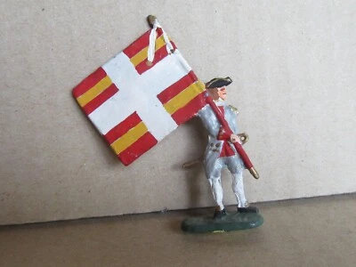 C304 Plat D'Etain Soldat Porte Drapeau Rgt de Bresse XVIII Siècle H 4.6 cm - Photo 1/3