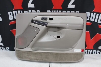 GMC Yukon Denali 2000-2003 panel de puerta lateral de paso delantero derecho con interruptores #066642 Foto 1 de 4