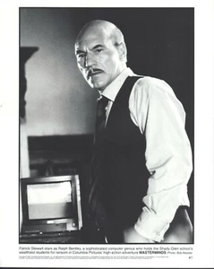 Masterminds (1997) 8x10 black & white photo #1 - Picture 1 of 1