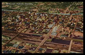 Vista aérea NASHVILLE TENNESSEE patio ferroviario río Cumberland, NOTICIAS DEL CAPITOLIO - ESTANQUE - Imagen 1 de 2