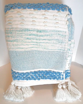 Manta Cynthia Rowley 50 x 65 pulgadas borlas suaves ambiente playa costera Foto 1 de 4