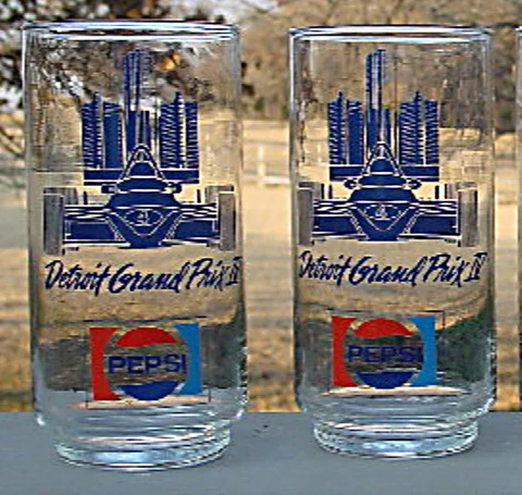 VINTAGE DETROIT GRAN PRIX IV 1986 FORMULA 1 RACE SOUVENIR GLASSES Qty.2 NEW MINT Cover