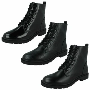 BOTAS DE MUJER F5R1170 NEGRAS ESTAMPADO COCODRILO CON CORDONES TACÓN BAJO SPOT EN £44.99 - Imagen 1 de 23