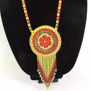 Huichol Beaded Pouch Necklace Red Flower Medallion Ethnic Tribal Mexico Folk Art - Picture 1 of 19