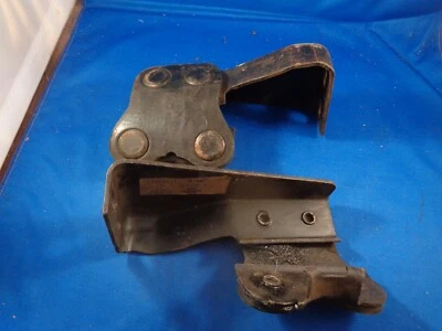 Two NOS New GM BUICK Exhaust Pipe Muffler Hanger # 1186588 - Image 1 of 3