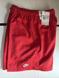 Pantalones Cortos Nike Para Hombre Tejido Flujo FN3307 - Rojo - Talla: XSmall - Nuevas Etiquetas Precio de venta sugerido por el fabricante $50 - Imagen 1 de 2