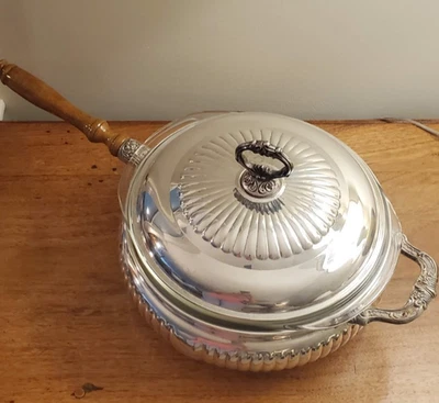 Classic Silverplate Fluted Serving Chasing Dish w Wood Handle & Lid Pyrex insert - Image 1 of 4