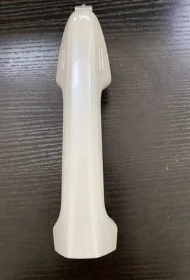 Conjunto de manija exterior de puerta delantera OEM 69210-0E080 para modelos Toyota 2014-2023 Foto 1 de 4